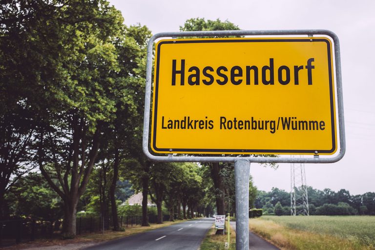 Ortsschild von Hassendorf (Sottrum, Niedersachsen)