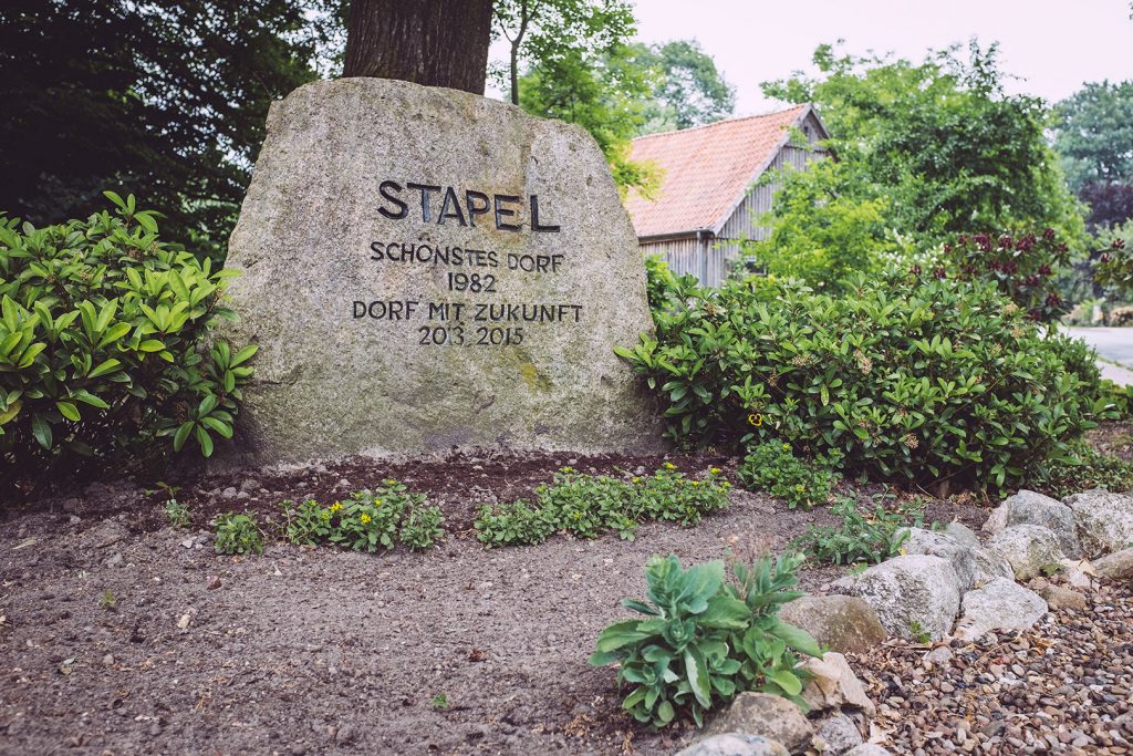 Stein "Stapel" in Stapel (Horstedt, Niedersachsen)